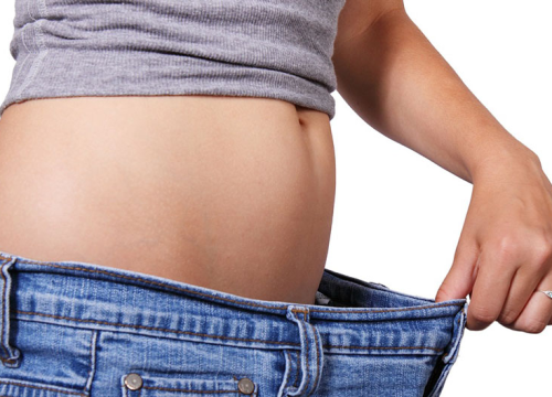 Izvođenje ove vježbe može brzo smanjiti struk