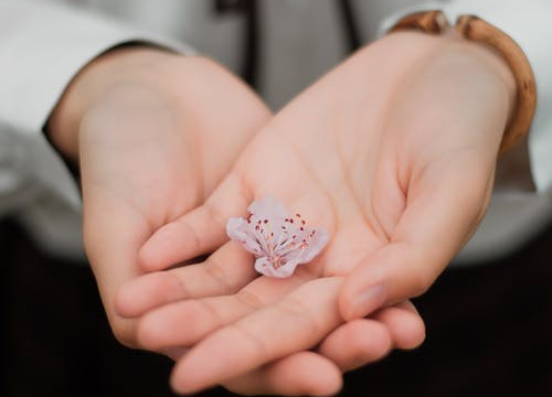 Bacite oko na svoje ruke i noge: Primijetite li ove promjene na noktima, možda ste preboljeli covid