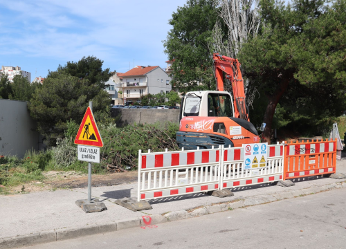 Počeli radovi na Vidicima: Za tri mjeseca slijepa ulica spojena na 'tri trake', stanarima novi parking