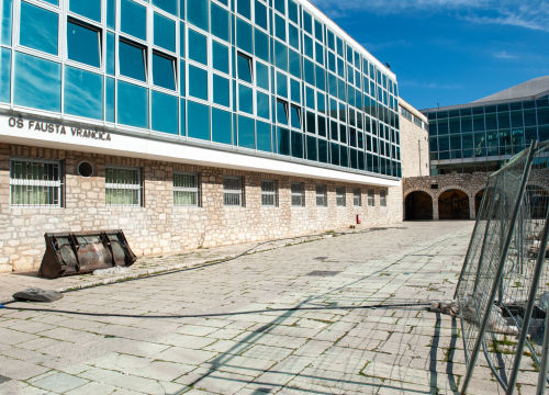 Od ponedjeljka svi osnovci idu nazad u škole 'uživo': Od srednjoškolaca samo maturanti