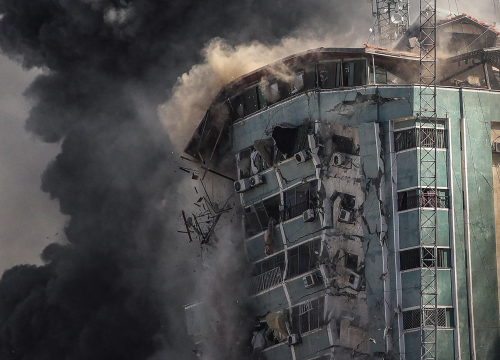 Izrael srušio zgradu u Gazi u kojoj su se nalazili uredi svjetskih medijskih kuća