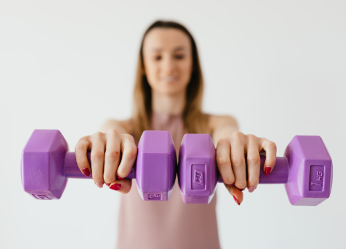 Veselo i korisno: Čak i najljeniji rade tri vježbe pred televizijom