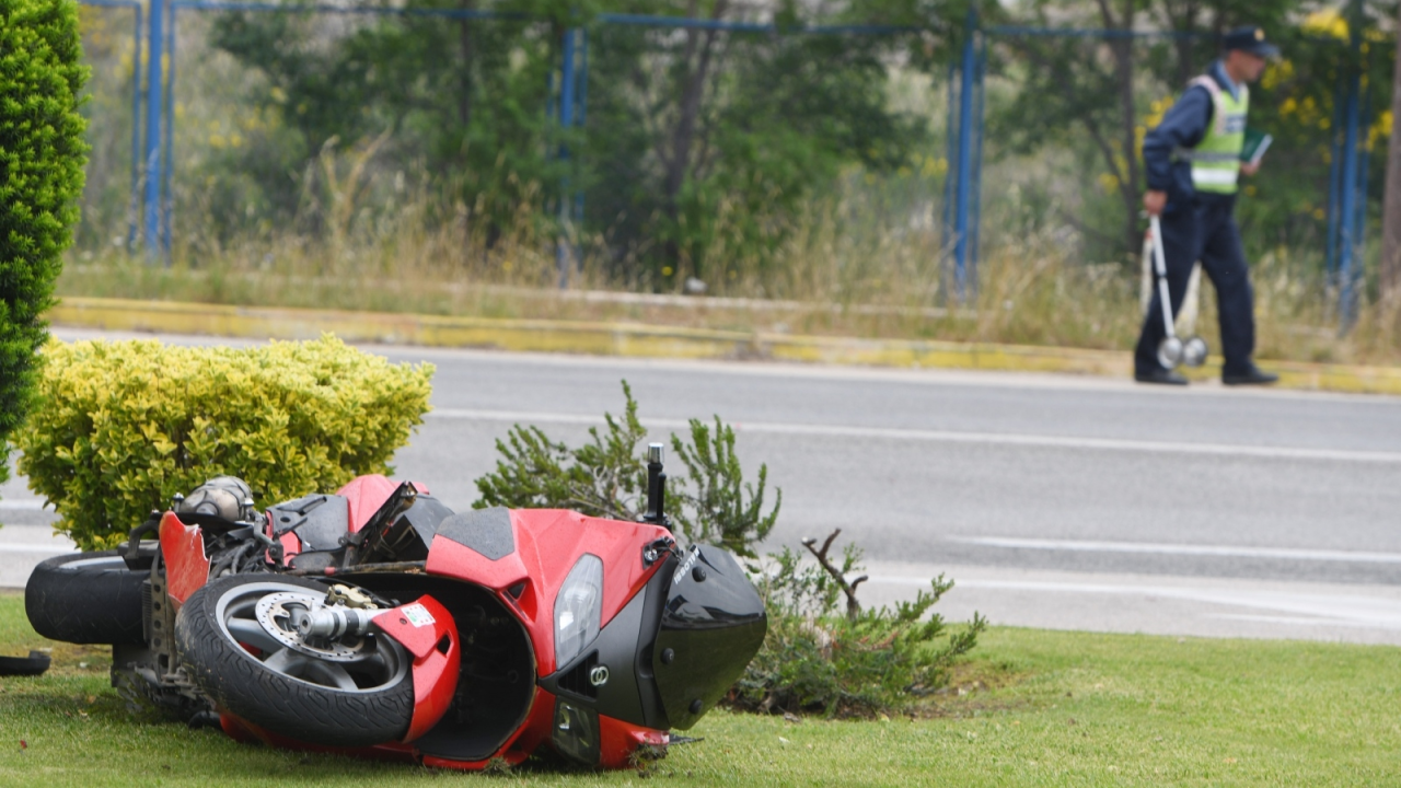 Sudar motocikla i kampera kod Dalmarea: Motociklist prevezen u šibensku bolnicu
