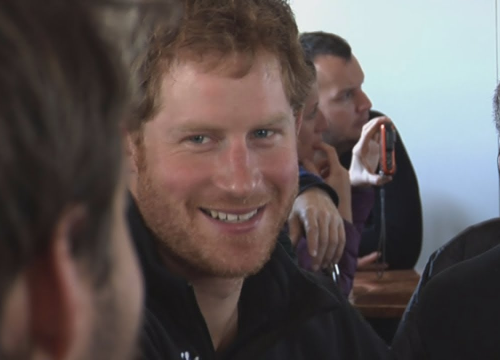 Američka ambasada angažirala policiju da pokuca na vrata princa Harryja