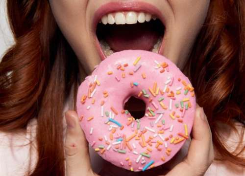 Povremeno uzimanje slatkog ne škodi, ali 100 grama čokolade svaki dan bi moglo