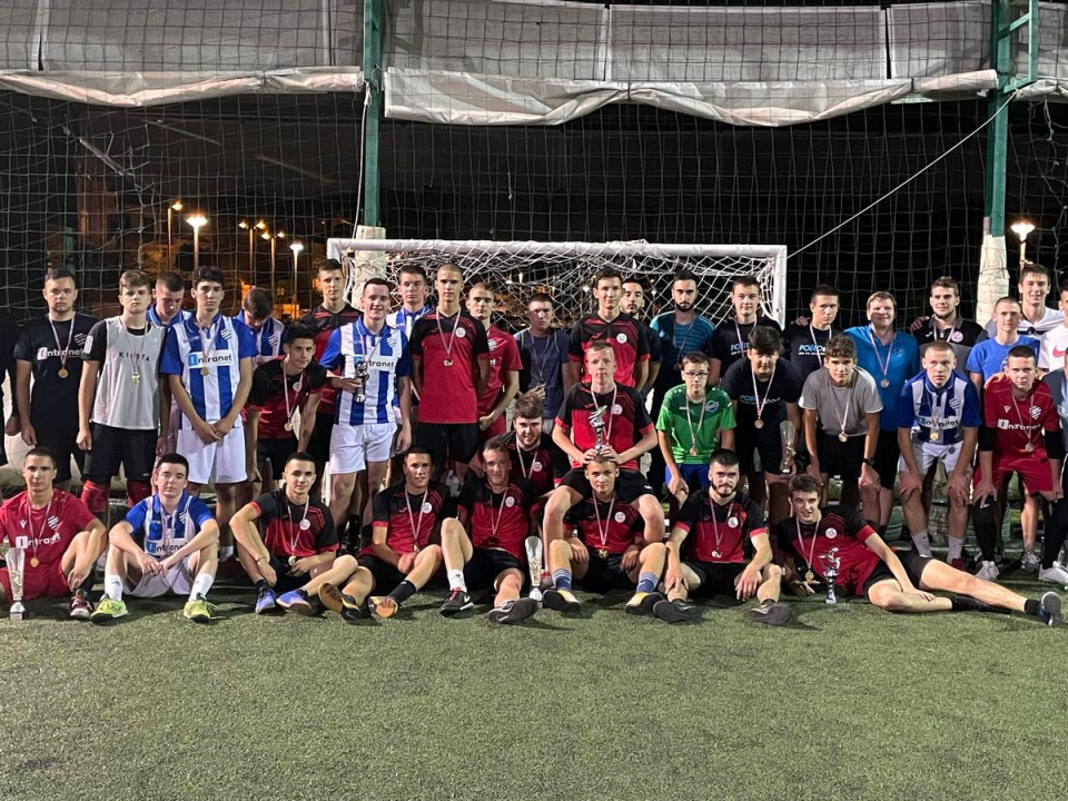 Masters Top tim lige za kadete: Gauni odniieli naslov, Crnici četvrto mjesto