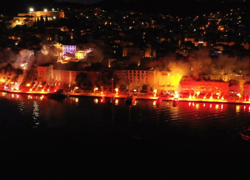Pogledajte spektakularne snimke iz zraka sinoćnje bakljade Funcuta