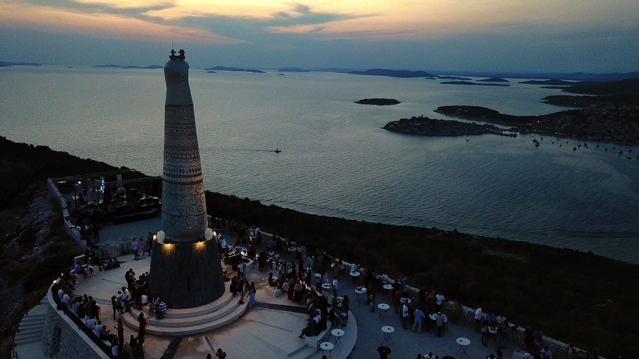 Ne propustite veliki open air koncert Petra Graše na primoštenskom brdu Gaj!