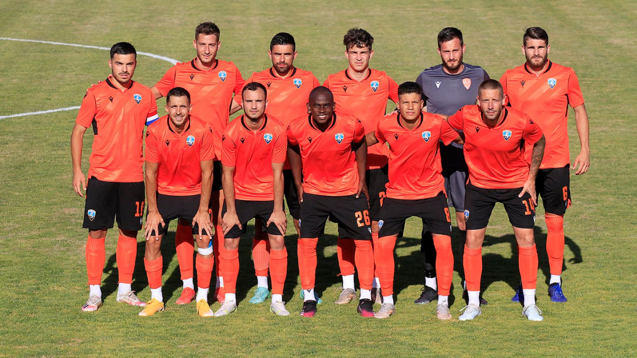 Poraz Šibenika u prvoj utakmici u Sloveniji: Ćurić kapetan, zaigrali u opremi novog sponzora