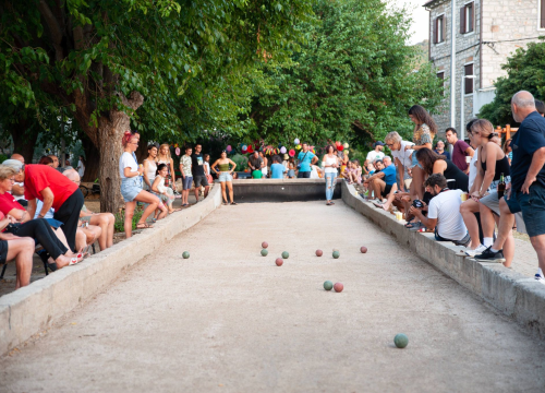 Fotografija 10 - Valjanje i bacanje na Zlarinu: Astra Pfizerice slavile na ženskom turniru u balotama