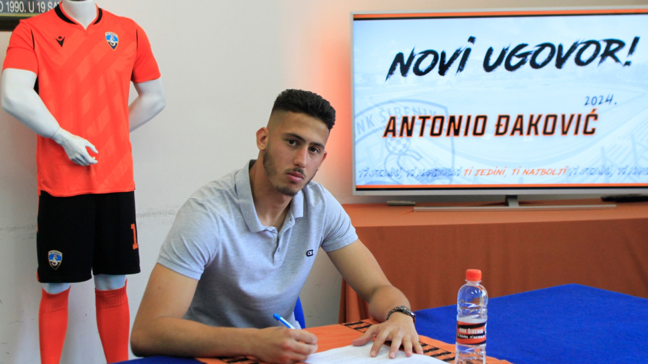 Đaković potpisao novi ugovor: 'Strpljivo ću čekati svoju priliku na vratima'