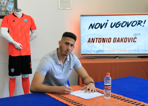 Đaković potpisao novi ugovor: 'Strpljivo ću čekati svoju priliku na vratima'