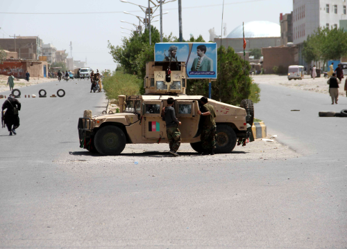 Talibani zauzeli još jedan grad: Veleposlanstvo pozvalo državljane SAD-a da odmah napuste Afganistan