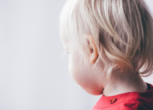 Traume iz djetinjstva: Psiholog otkrio kako utječu na nas i kako ih se riješiti