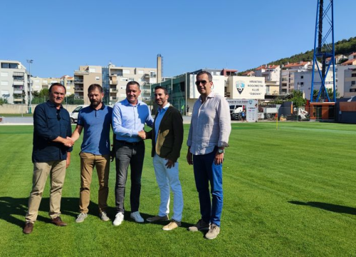 Hibridni travnjak na Šubićevcu spreman, Kustić: 'Definitivno velika stvar za Šibenik'