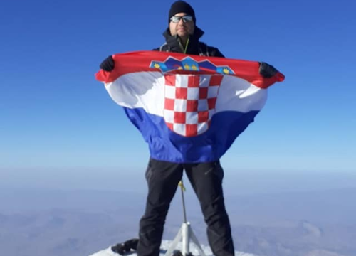 Fotografija 9 - Osam šibenskih planinara popelo se na najviši vrh Turske, 5137 metara visok Ararat