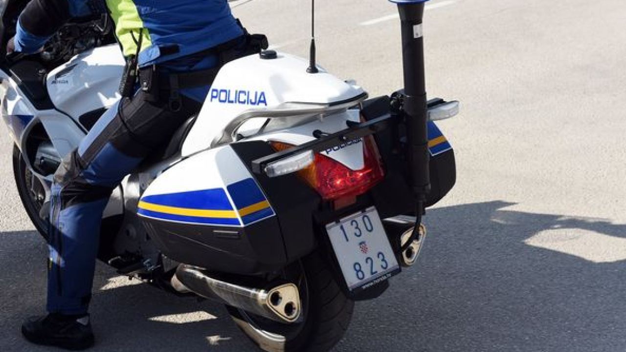 Šibenska policija će od sutra kontrolirati razgovarate li na mobitel tijekom vožnje i jeste li vezani