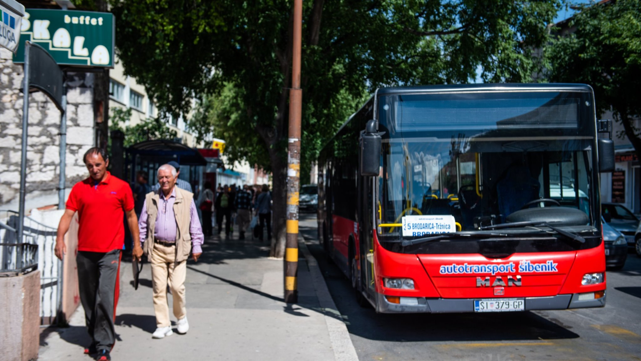 Grad traži izvođača ekrana na 17 autobusnih stanica u Šibeniku, pogledajte kako će izgledati