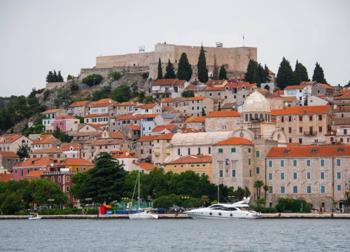 Anonimni građanin se riješio oružja: Šibenskoj policiji predao dvije puške i 30 metaka