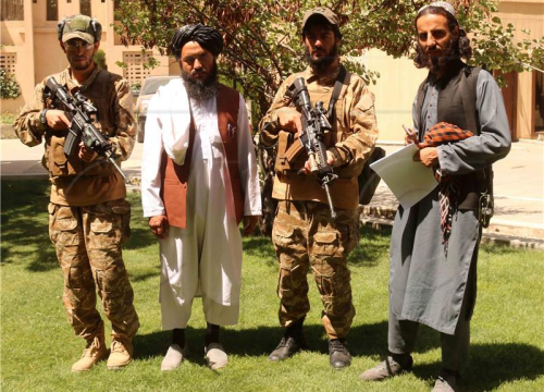 Jezivi prizori u Afganistanu: Talibani na trgovima ostavili mrtva tijela kao upozorenje