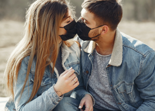 Vi zaraženi, a partneru ništa? Izgleda da postoje geni koji štite organizam od korone