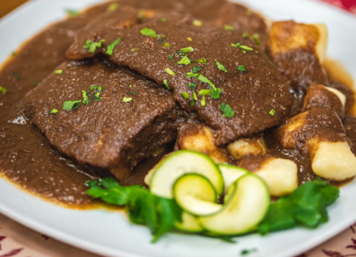 Uživajte u najboljoj pašticadi u Antinom guštu!