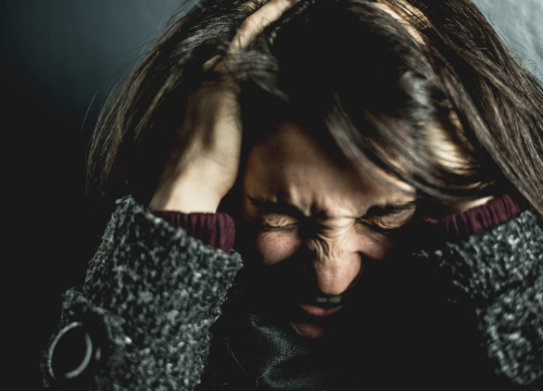 Ubija vas glavobolja, a ne želite piti tablete? Ovo su prirodni načini za ublažavanje boli