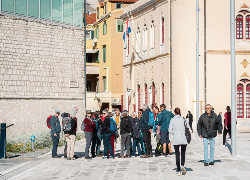 Nagli skok: U Hrvatskoj danas 3162 novozaražene osobe