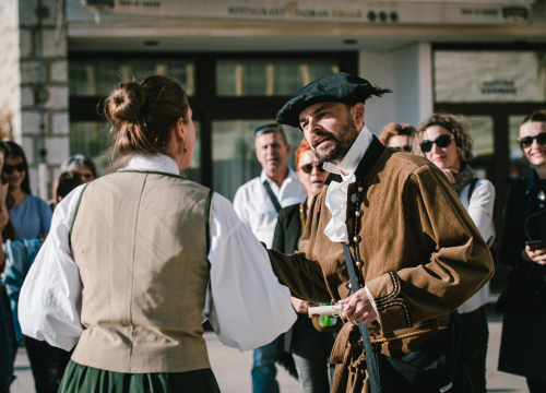 Fotografija 7 - Od brudetože, priko buklije do dišpetože: Šibenski vodiči odličnom turom do suza nasmijali sugrađane