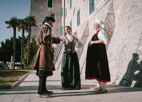 Fotografija 10 - Od brudetože, priko buklije do dišpetože: Šibenski vodiči odličnom turom do suza nasmijali sugrađane