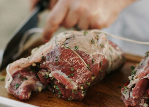 Uz ova 3 'pomoćnika' crveno meso više nikada neće ispasti tvrdo i žilavo