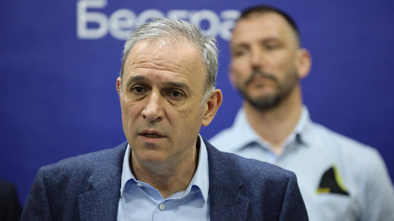 Rođen kod Knina, oženjen Hrvaticom, zaljubljen u Zagreb: Hoće li Zdravko Ponoš pobijediti Vučića na izborima u Srbiji?