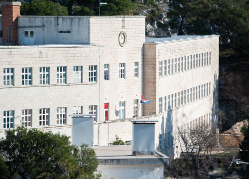 Od ponedjeljka online nastava u sedam osnovnih škola koje je osnovala županija, donosimo i što će biti u srednjima