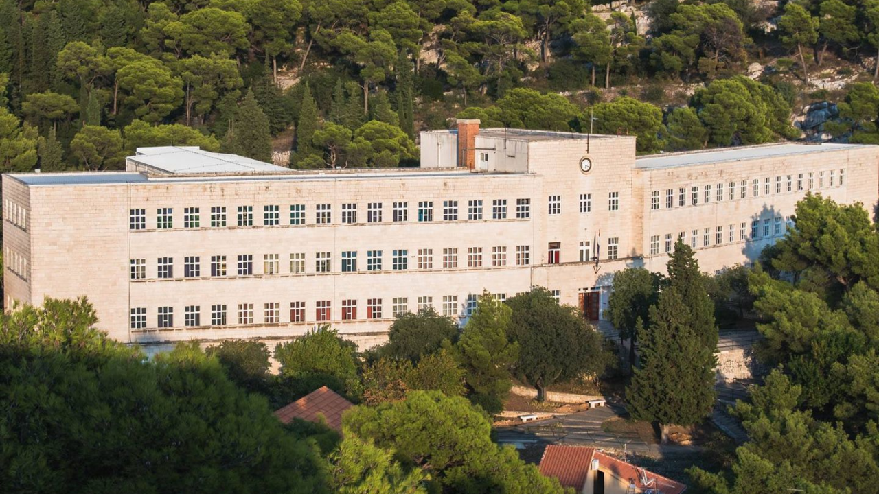 U šibenskim srednjim školama 66 je učenika pozitivno na koronavirus, a 169 ih je u samoizolaciji