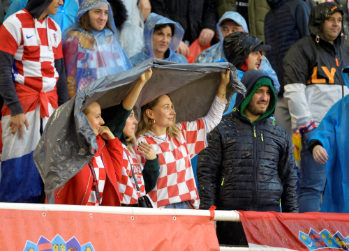 Fotografija 3 - Hrvatska ide na Svjetsko prvenstvo! Bilo je dramatično na Poljudu, pogledajte atmosferu s tribina