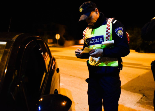 Oprezno za volanom: Šibenske ceste u noći sa subote na nedjelju bit će pune policije