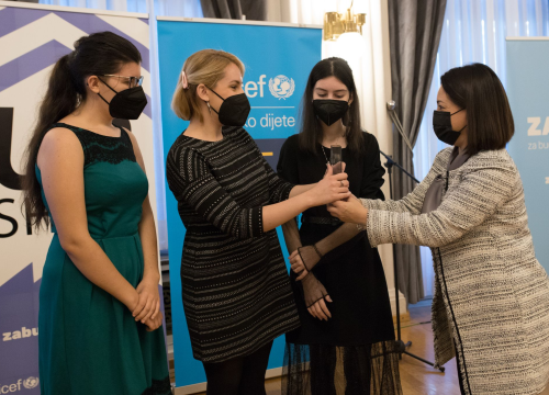 UNICEF-ova nagrada u sklopu programa UPSHIFT otišla u ruke mladih Vodičanki - Anje, Antonije i Ivane