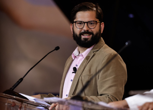 Gabriel Borić, mladi ljevičar hrvatskih korijena i bivši vođa prosvjeda, u drugom krugu izbora u Čileu