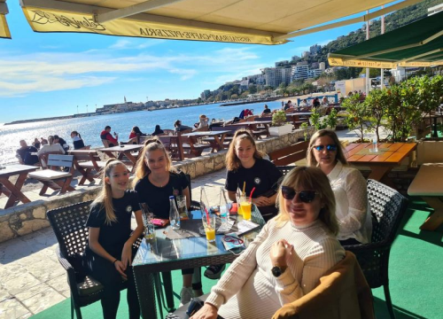 S puno odličja gimnastičarke Šibenik-Dalmacije vratile se iz Crne Gore