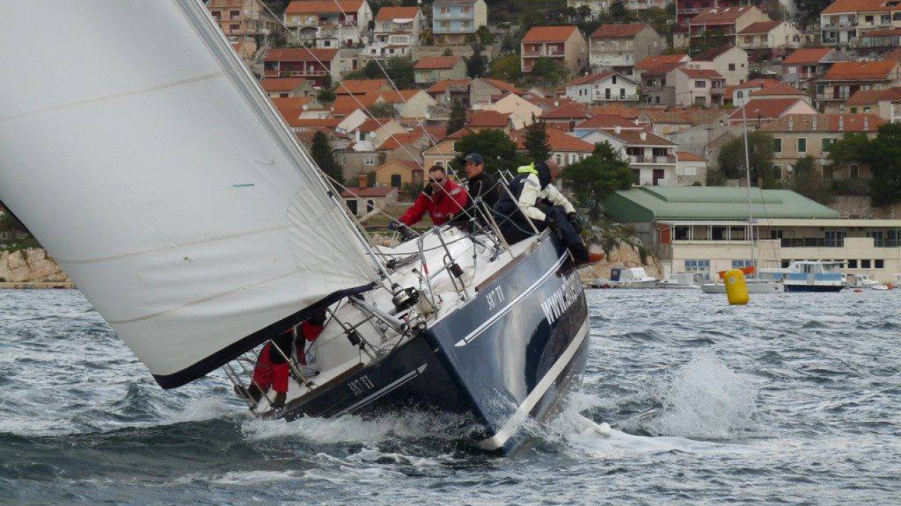 Nakon lanjskog otkazivanja, Šibenska regata krstaša opet starta u šibenskoj luci
