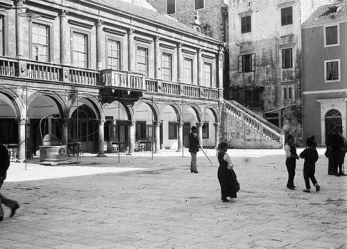 Šibenski leksikon: Znate li što su cveke? Kad poledi dobro bi došle za niz Masnu do Poljane
