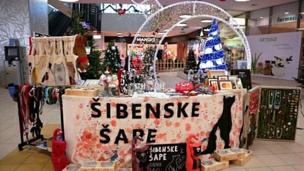 Kupite koju sitnicu na štandu Šibenskih šapa u Dalmareu, sav novac ide za napuštene životinje u gradu