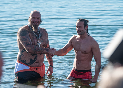 Odvažnih 12 okupalo se na Banju u podne na samu Novu godinu: 'Ovo nije hladna voda'