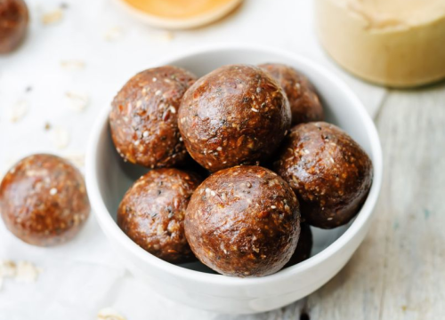 Čokoladne proteinske kuglice: Brzi recept za fini desert ili međuobrok bez pečenja