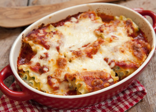 Zarolane mesne lazanje: Trik za brzi ručak ili večeru od samo pet sastojaka