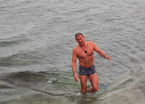 Ante Juričev Grgić je Novu godinu započeo s kupanjem u moru i odlučio nastaviti svaki dan