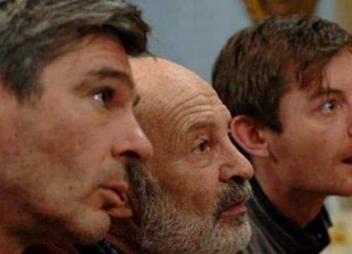 Hrvatska jezikoslovka bi prevodila Lud, zbunjen, normalan na hrvatski