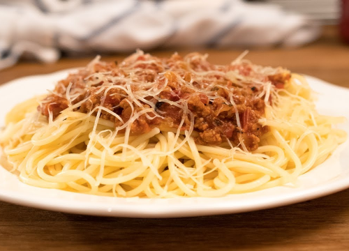 Specijalitet pun okusa! Grčki 'bolognese' sa špagetima