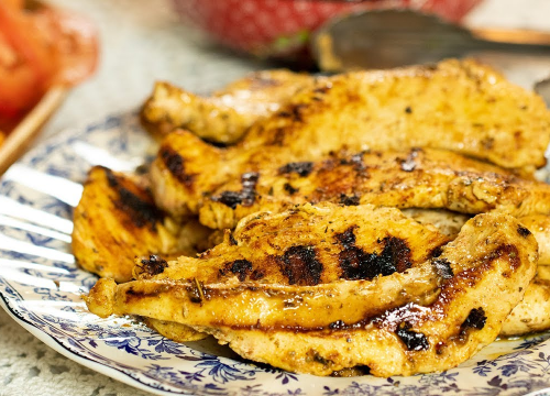 Trik za pečenu piletinu koja će biti sočna čak i ako je malo duže ostavite na tavi