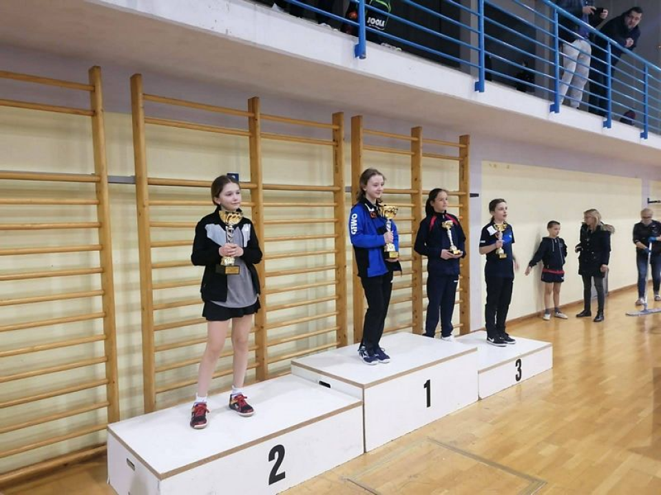 Prvo mjesto za Anđelu Živković, treća mjesta za Loretu Mandić i Franku Miškić